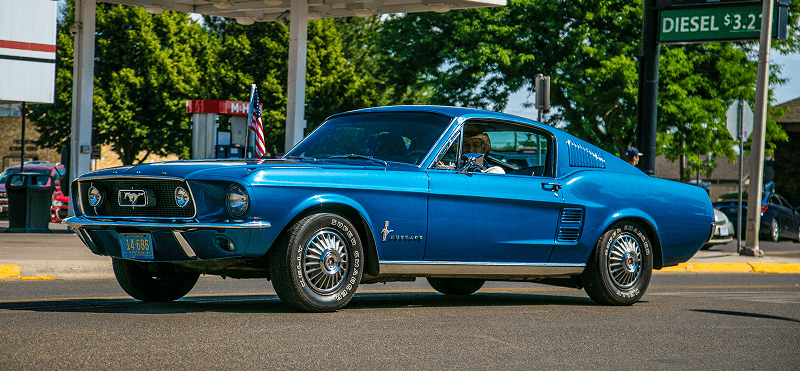 Ford Mustang 1967为何成为美国精神象征？